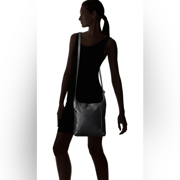 The Sak De Young Crossbody in Leather - Picture 6 of 10